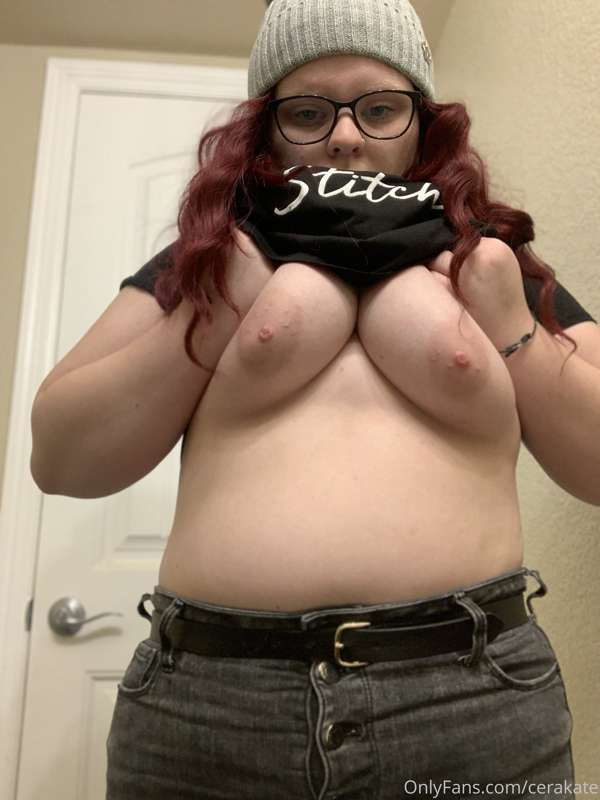 It’s Christmas Eve, what are your plans tonight? Doing me?