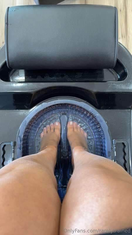 Pedicure time!!!!