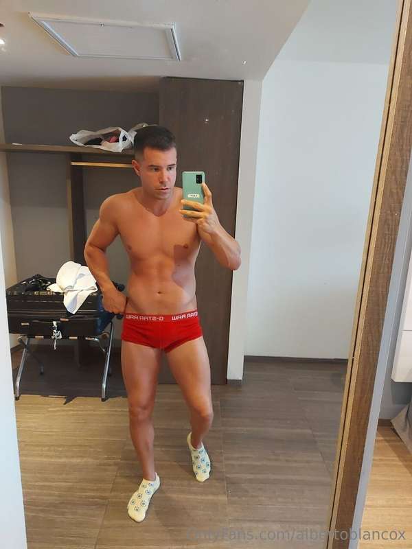 Que planes tendré para este finde?? 😈

What plans will I hav..