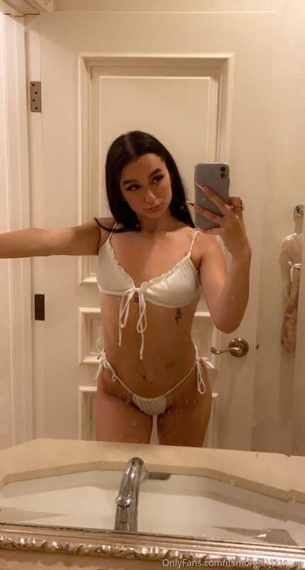 BIG COCK fucks me raw🍆👅 I felt every inch in my pussy and do..