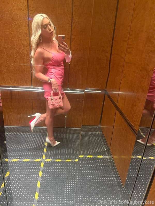 New dress, who dis 💁🏼‍♀️