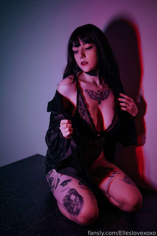 Elleslovexoxo - Fansly - 03 Dec, 2023 7