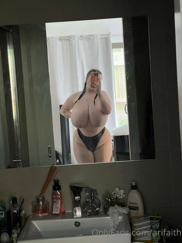 a classic mirror pic