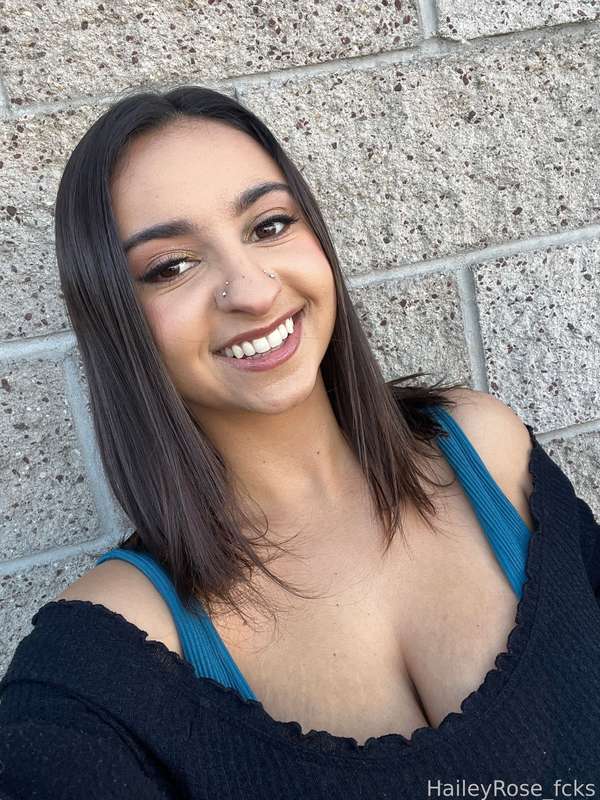 Haileyrose_Fcks - Fansly - 22 Feb, 2025 2