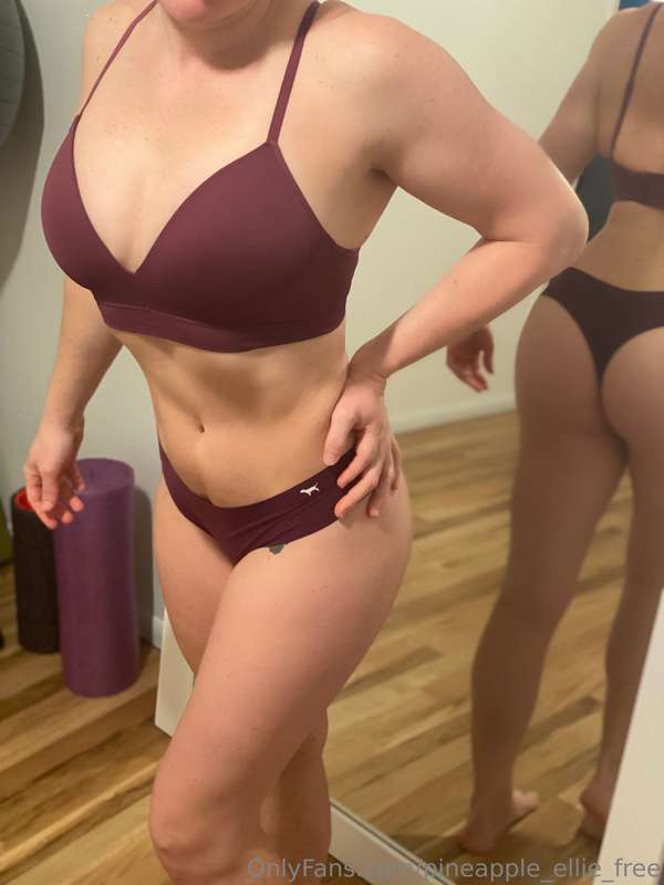 Pineapple_Ellie_Free - Onlyfans - 15 Apr, 2024