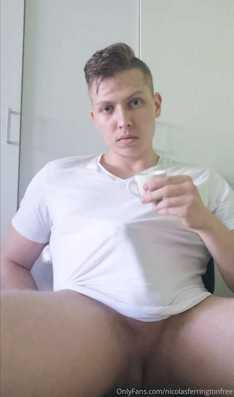 🔹I'm so hard today & cheers! 😜😈🤤
🔹If you don't know, I'm run..