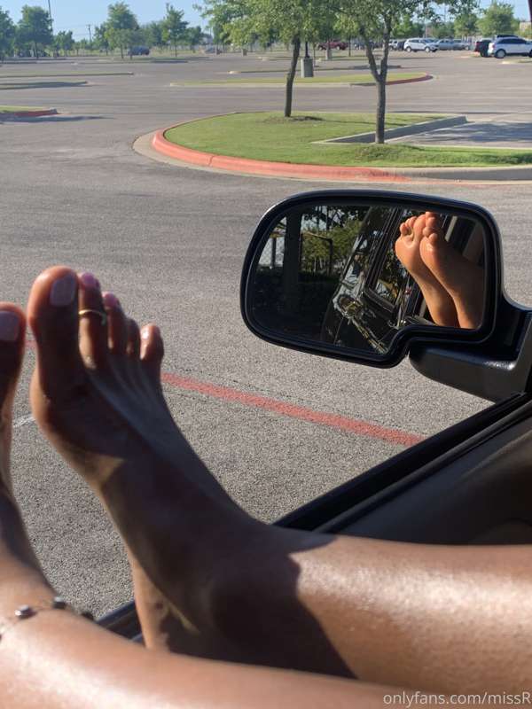 for my feet babes 🥰 1