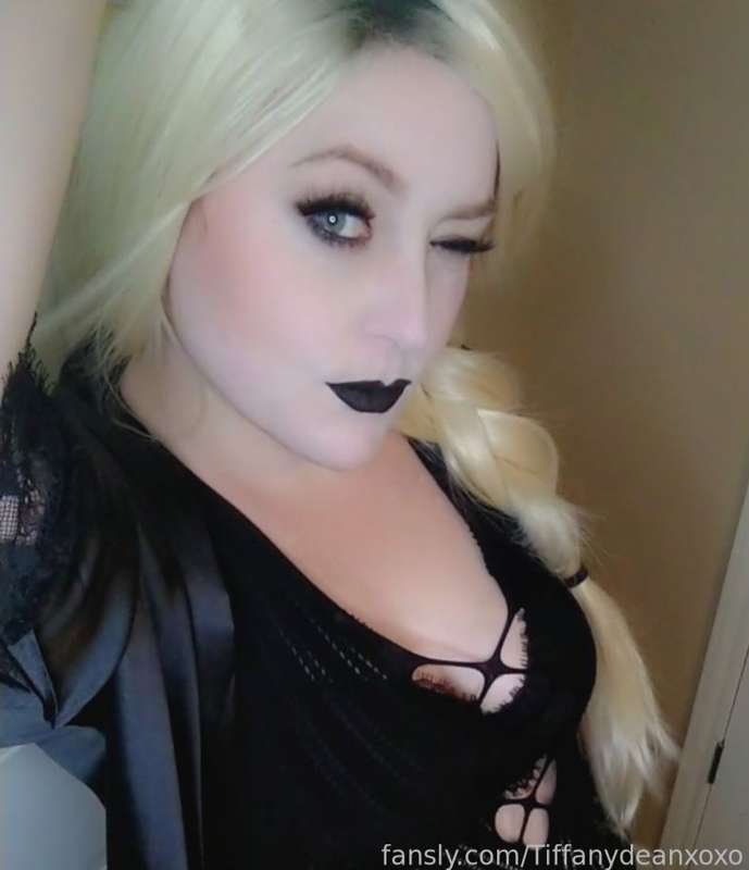 Tiffanydeanxoxo - Fansly - 17 Jun, 2022 9