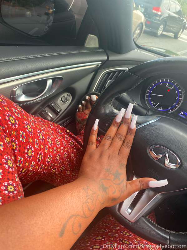 Therealfyebottom - Onlyfans - 26 Apr, 2020