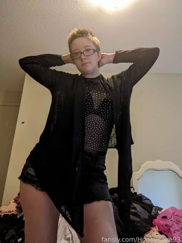 Honeycake93 - Fansly - 02 Jan, 2023 48