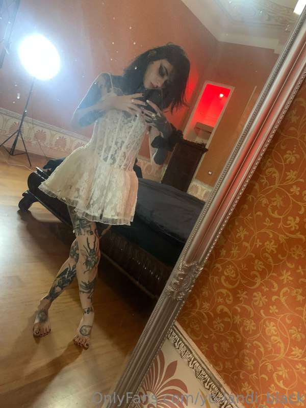 👗𝙒𝙝𝙚𝙣 𝙞𝙩 𝙘𝙤𝙢𝙚𝙨 𝙩𝙤 𝙛𝙞𝙣𝙙𝙞𝙣𝙜 𝙩𝙝𝙚 𝙥𝙚𝙧𝙛𝙚𝙘𝙩 𝙙𝙧𝙚𝙨𝙨, 𝙞𝙩 𝙘𝙖𝙣 𝙗𝙚 𝙙𝙞𝙛𝙛𝙞..