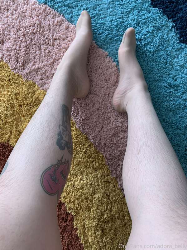 Hairy leg update; stockings edition 😮✨ 4