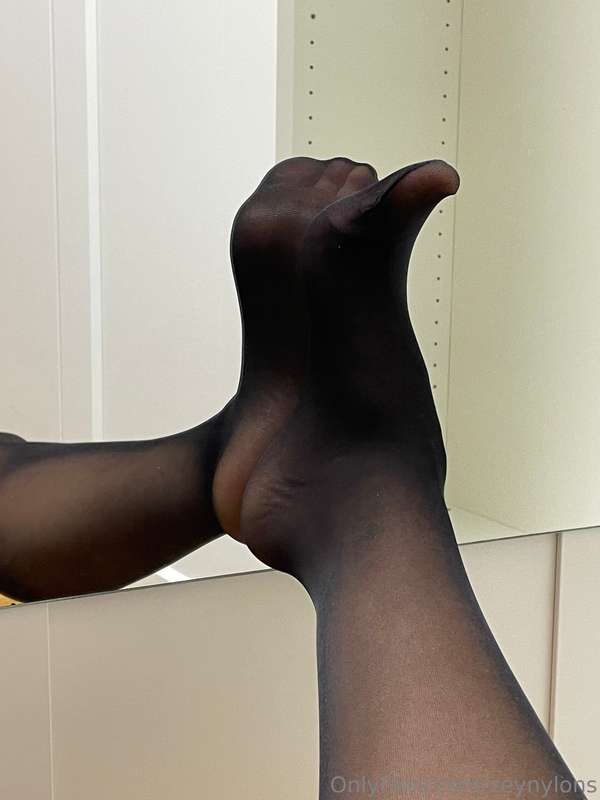 Zeynylons - Onlyfans - 12 Mar, 2025
