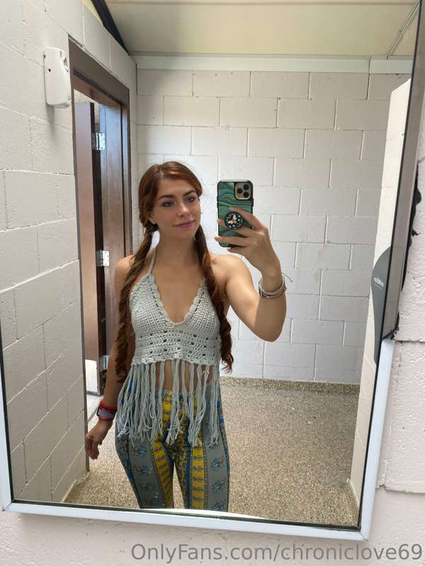 Outfit pics 😋💗