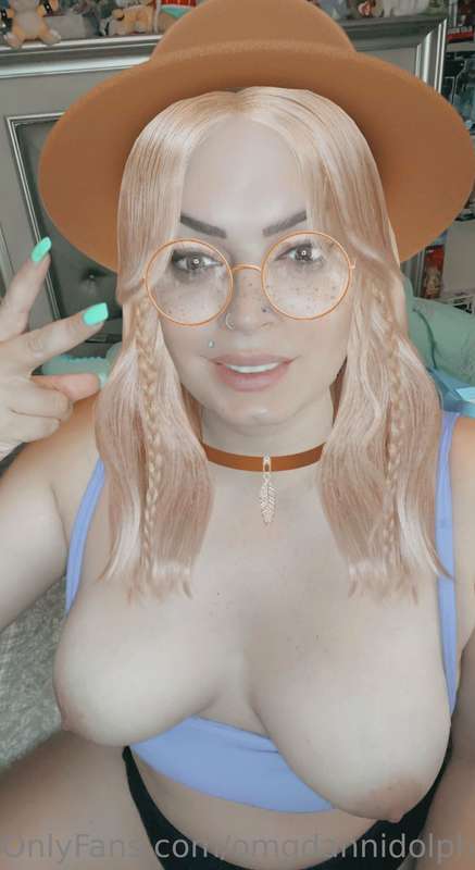 Booobs for your edging pleasure 🧡 8