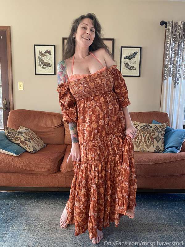 Clothes on/off by request… 😘😘😘