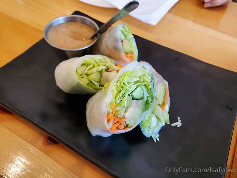 Local Thai Restaurant 💟 5