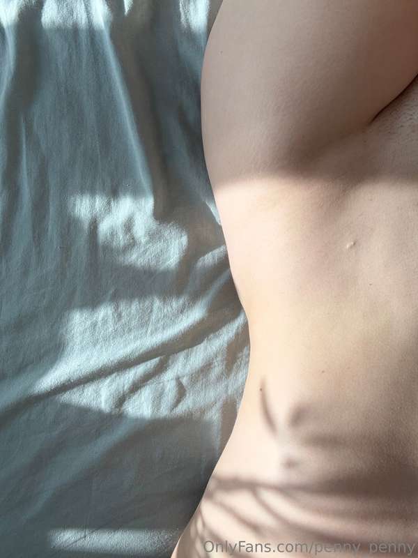 Naked morning 😮‍💨 You know where to look for more pics 😏 @pe..