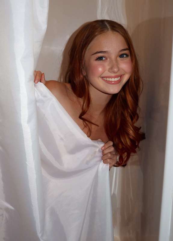 ((quick break from Hermione for this pre-shower shot!!! sorr..