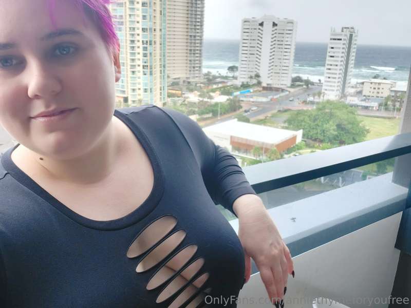 Ever fucked on a balcony before? 👀