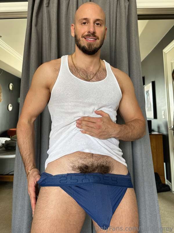 Sniff me, taste me, swallow my big dick 🍆 💪🏼 🦶🏻  4