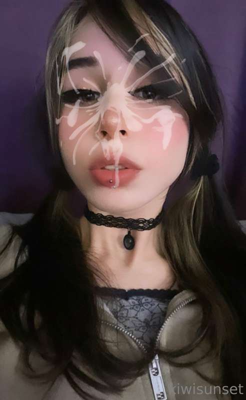 thinking about this filter that looks like cum lolol swipe f..