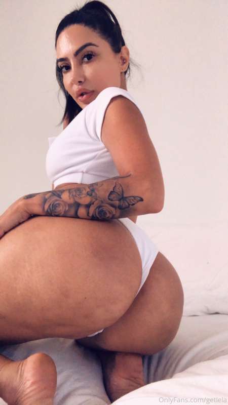 Let me sit on your face 😏💦