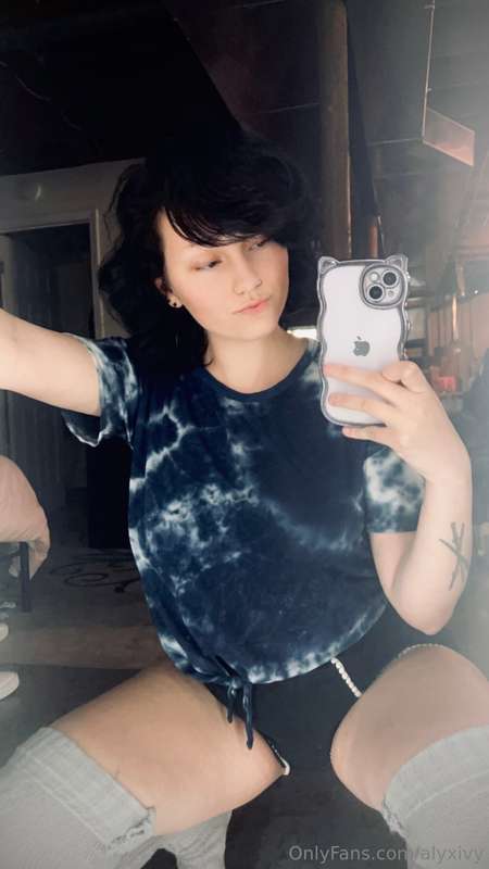 Hey Cuties~ If you want to get a faster response I appreciat..