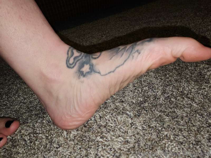 Check out my amazon wishlist! Free pics and vids !