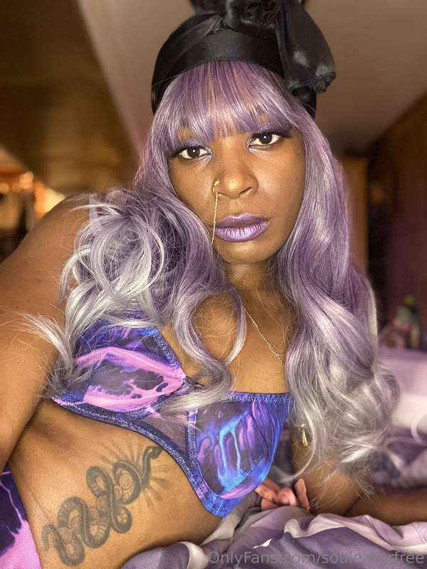 Hey My Luvs May I be your fortune teller? 🔮 Tell you all the..