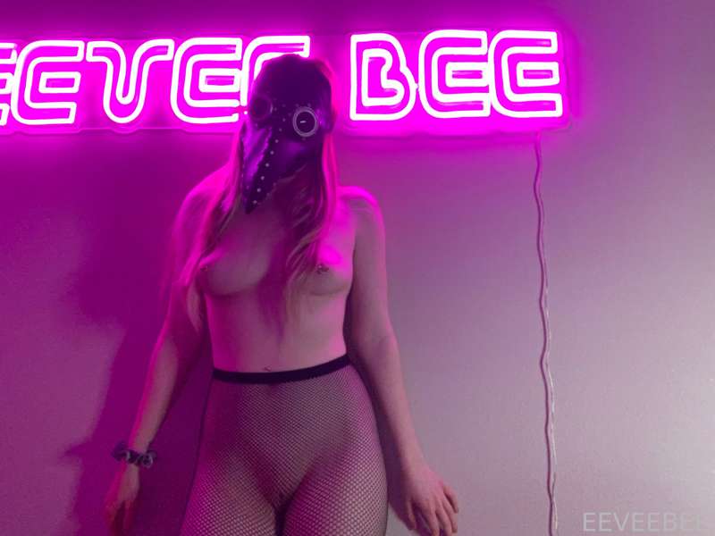 Eeveebee - Fansly - 31 Oct, 2021