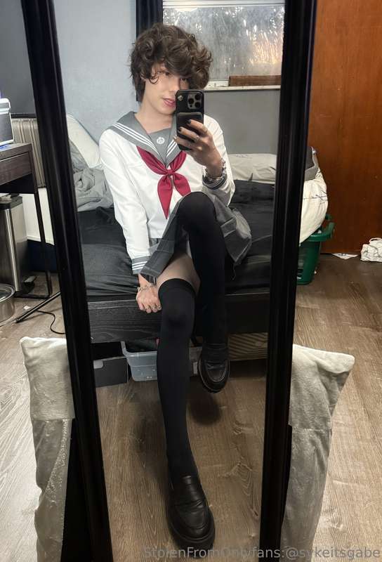 Haii 🫡 Sempaii 🙇 Japanese femboi 🇯🇵 Pics :3  16