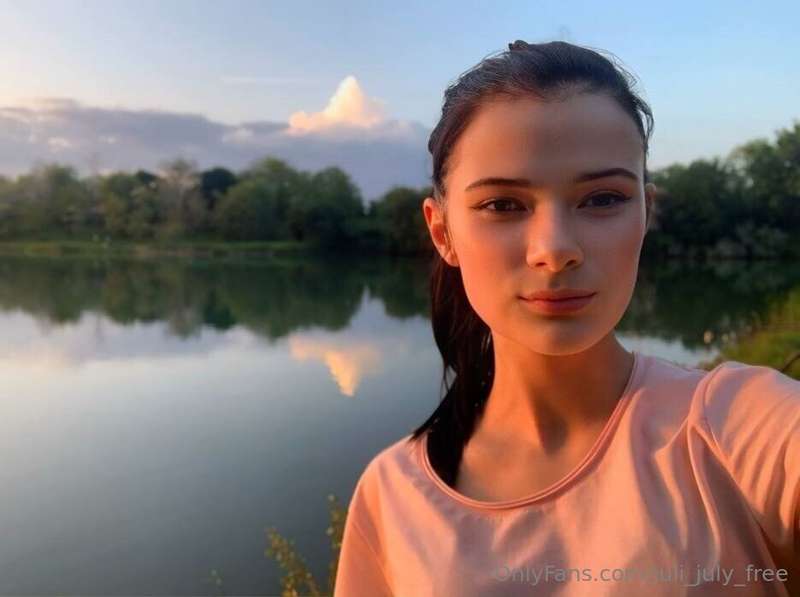 Hi! This is my first post on this site😇 My name is Julia, an..