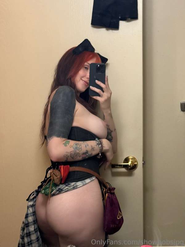 debating if *magical catgirl* is the way to go for the ren f..