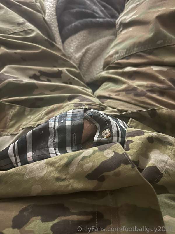 Some hot candid shots of my buddies and fellow soldiers! 5