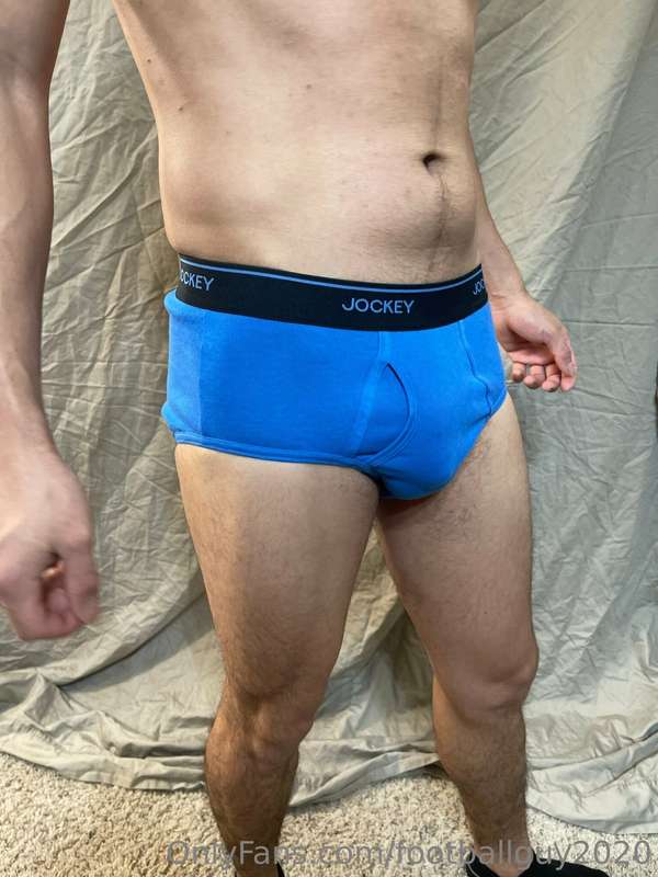 PVT Martinez shows off his goods lol set 2 22