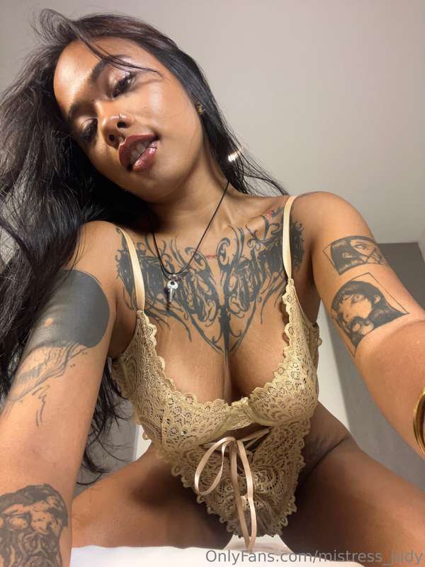 Will you let me wear your chastity keys? 😈 