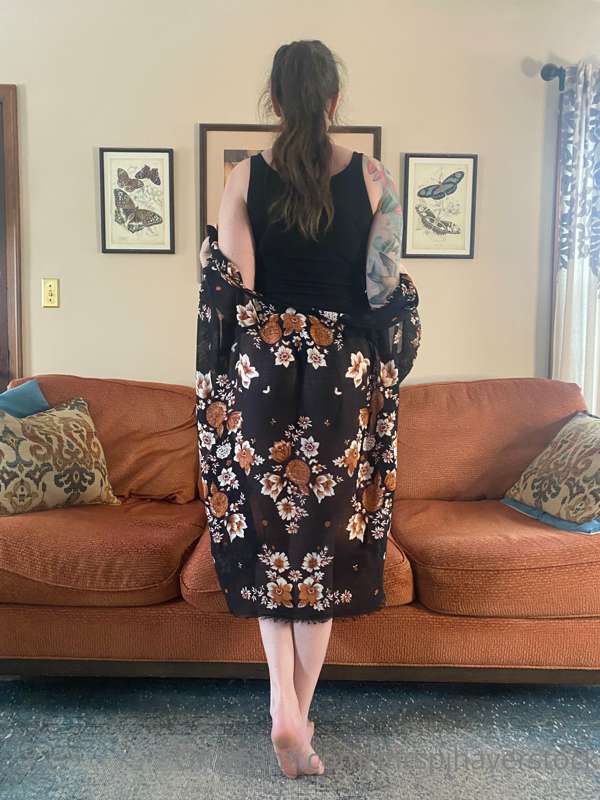 Just showing off my favorite robe… 🥰 3