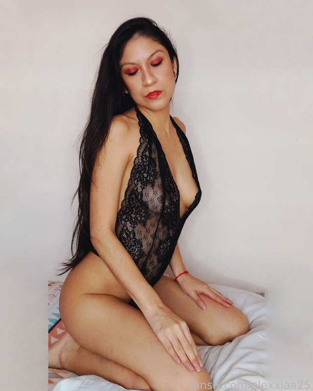 Alexxiaa25 - Fansly - 17 Feb, 2023