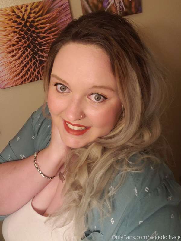 Got a cute new outfit!