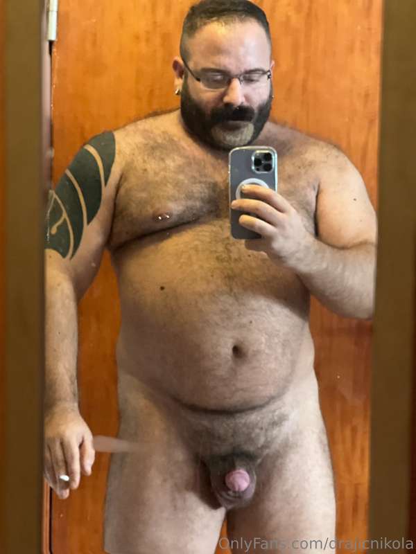 Daddy needs 20$, any volunteers for custom requests 😈