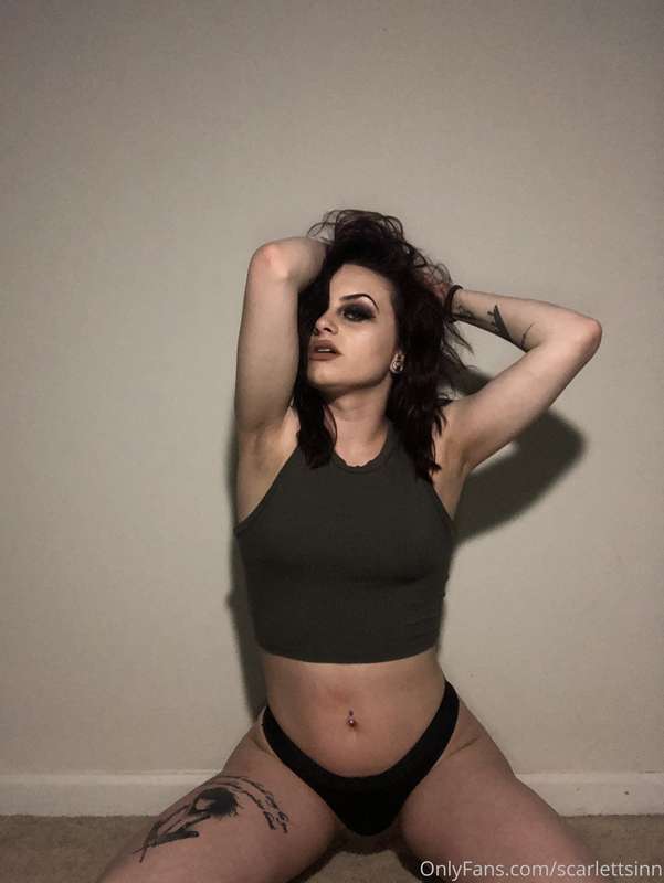 Cum have some fun with me, let me make you hard 🍆💦