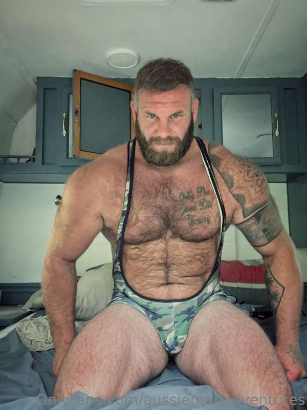 Swipe left to uncover some Australian meat 😏