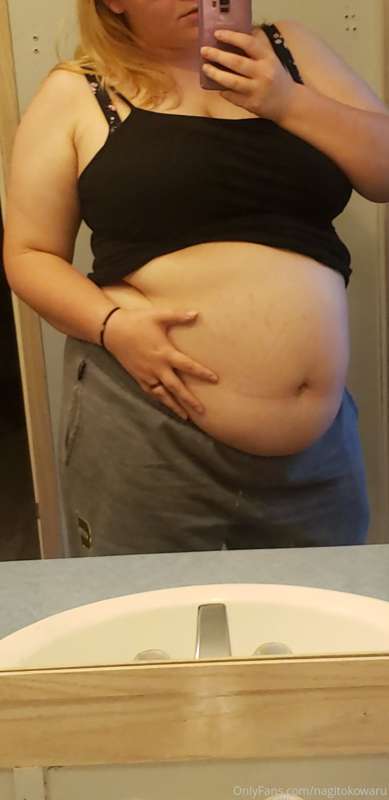 Before and after ;) Do I look well fed? 1