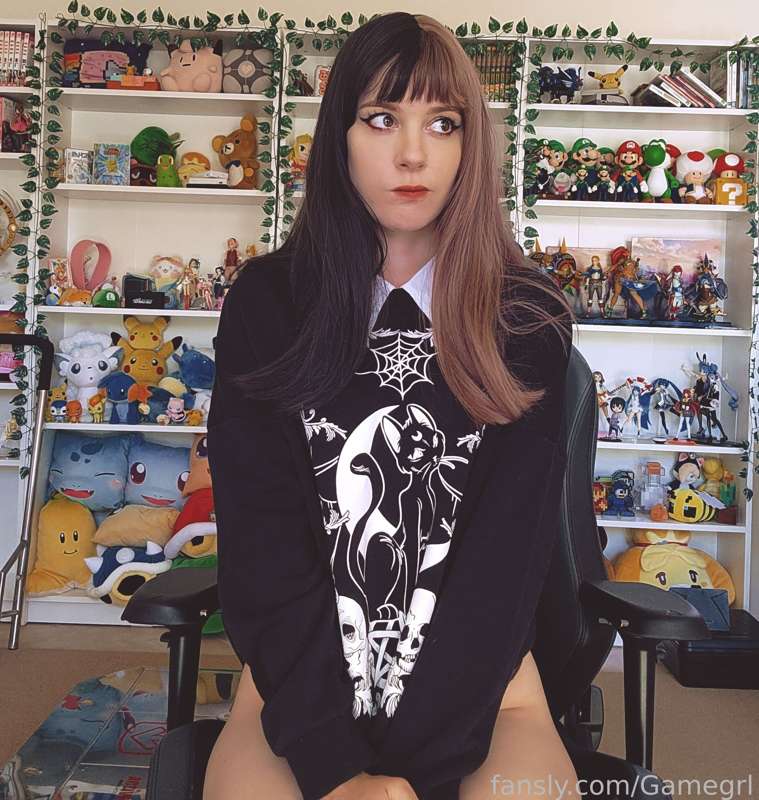 Gamegrl - Fansly - 18 Dec, 2023