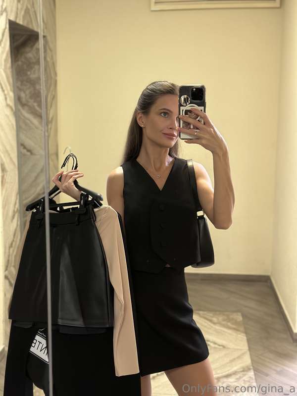 Time to pick out my outfit for the photo shoot! 😍📸Ready to h..
