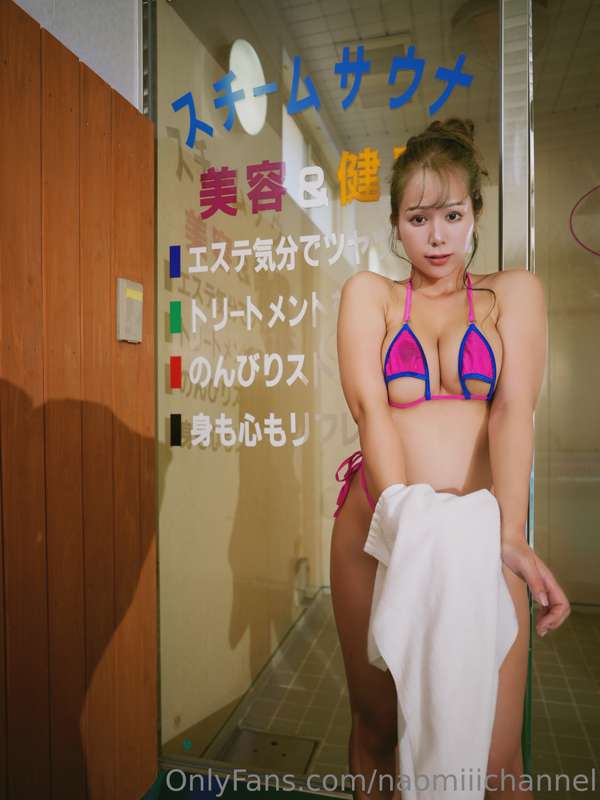 Naomiii in the 80’s sauna❤️‍🔥
Do you like me? 5
