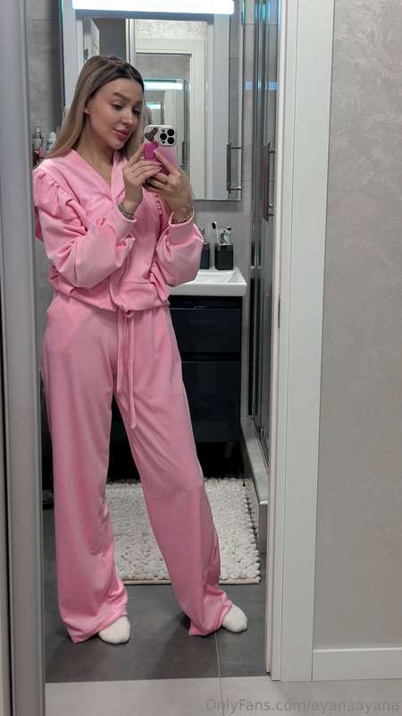 pink mood🩷💝💕💕
