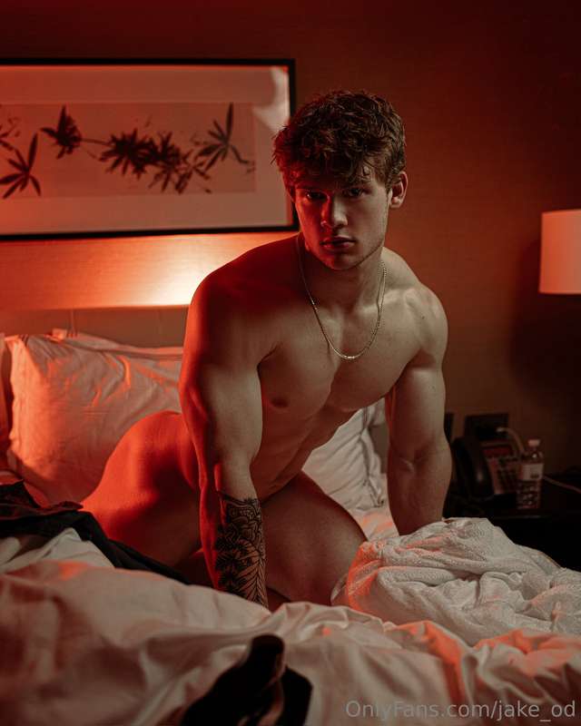 My Red Room shots with Blake keep getting removed or shadowb.. 4