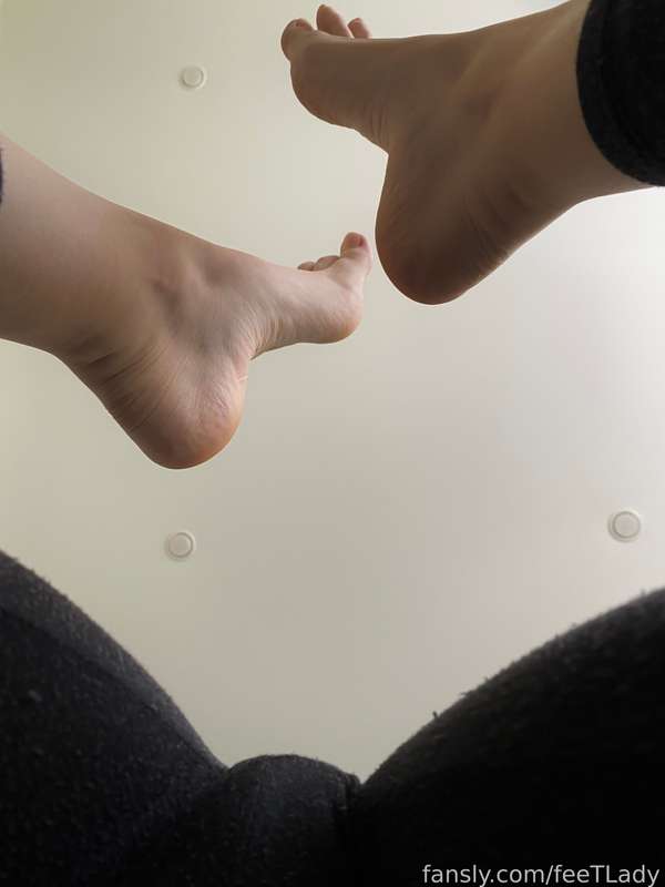 Feetlady - Fansly - 01 Apr, 2023 8